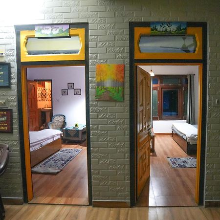 Pahadirovers Homestay & Cafe カソル エクステリア 写真
