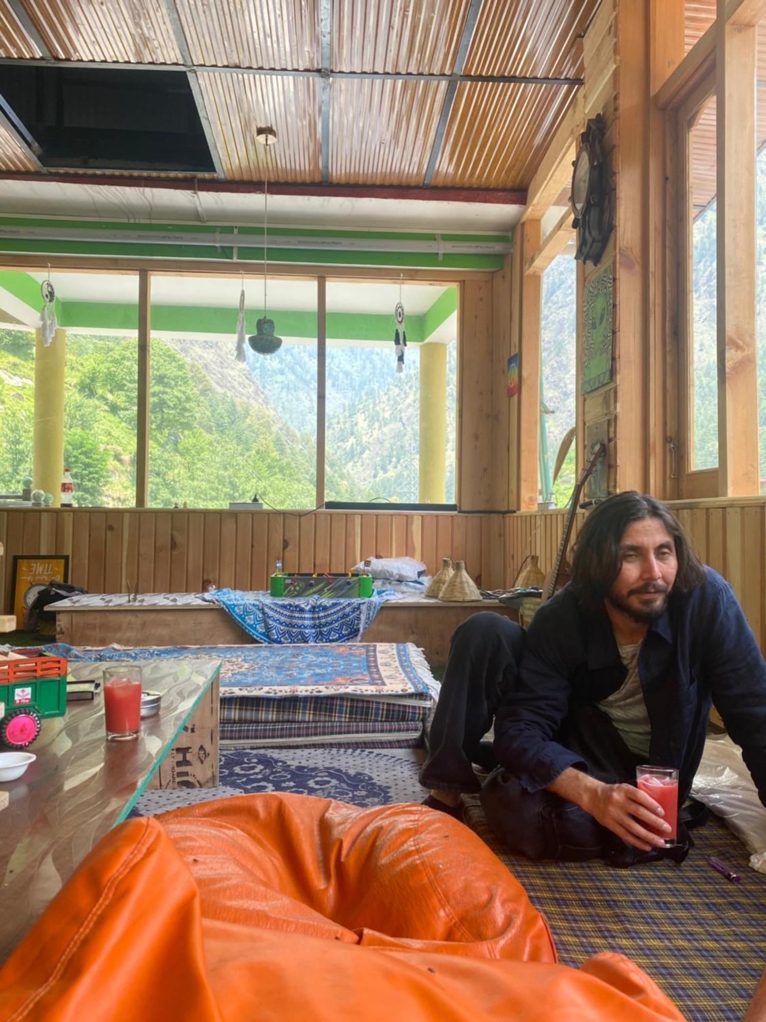 Pahadirovers Homestay & Cafe カソル エクステリア 写真